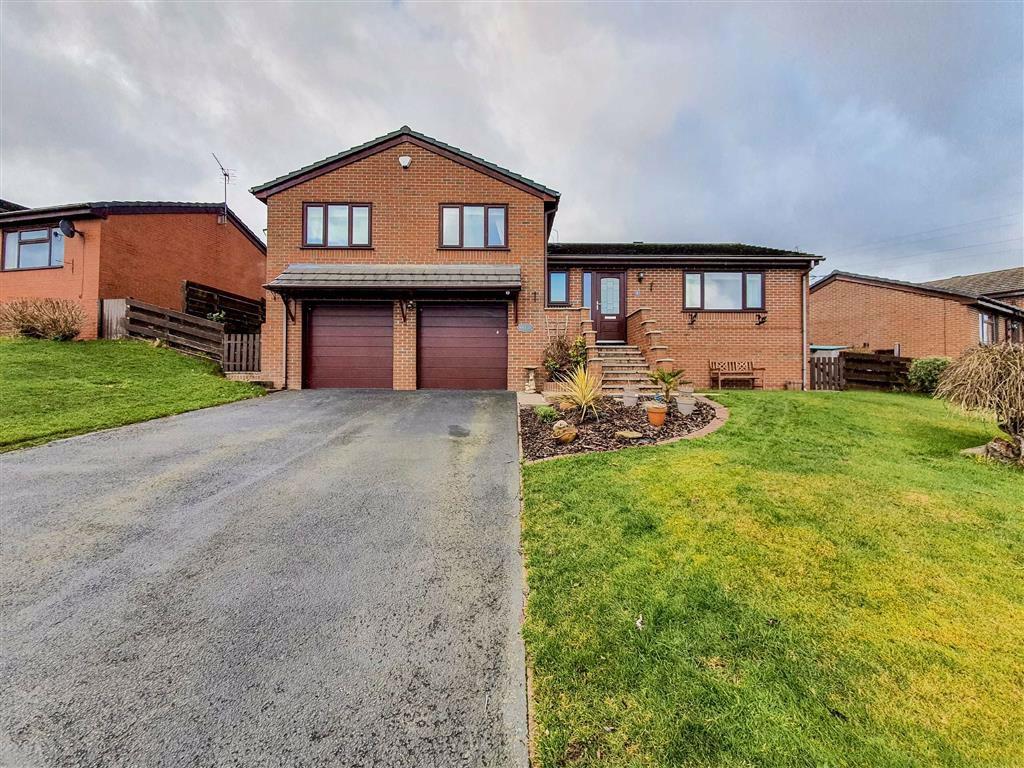 Llys Y Nant, Pentre Halkyn... 3 bed detached house £370,000