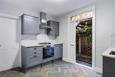 35 Carr Road, Walthamstow, London, E17 5ER
