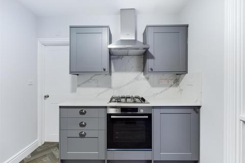 35 Carr Road, Walthamstow, London, E17 5ER