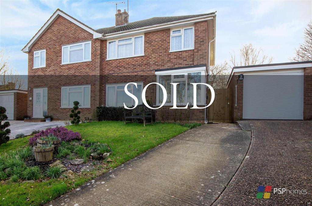 Hoblands, Haywards Heath 3 bed semidetached house £450,000