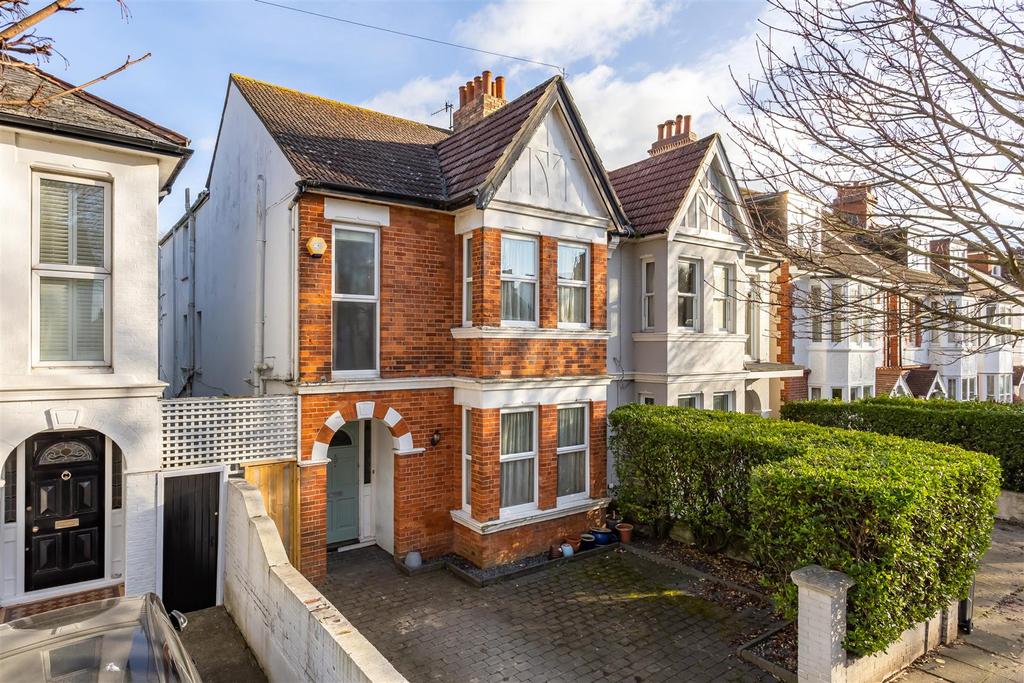 Rutland Gardens, Hove 5 bed house £1,100,000