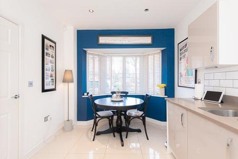 30 Winter Close, Epsom, KT17 1AH