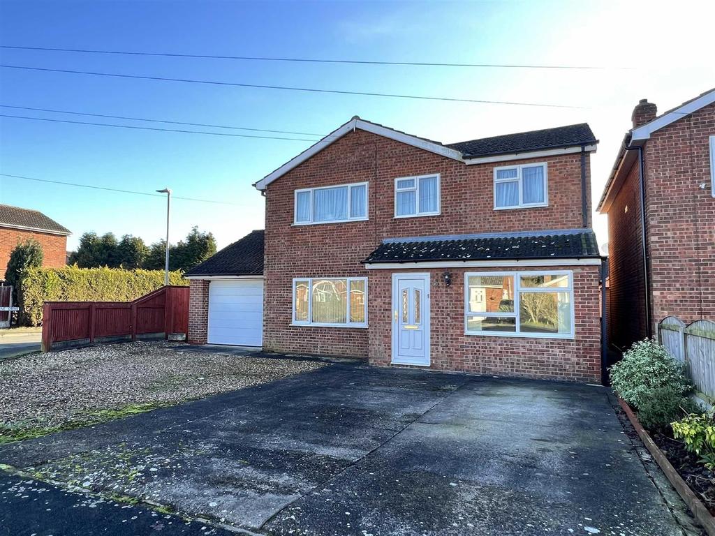 Hawthorne Drive, Holme On Spalding Moor 4 bed detached house £299,950