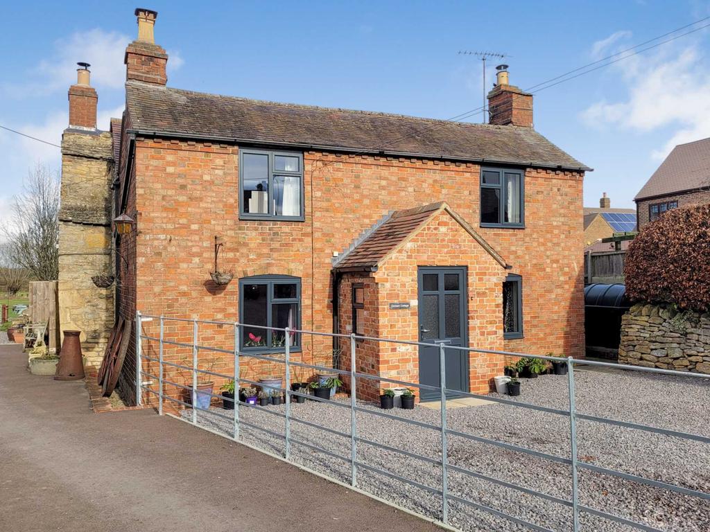 Aston On Carrant, Tewkesbury, Gloucestershire 4 bed detached house for