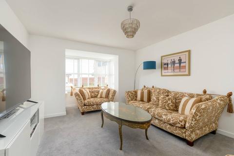 34 Damselfly Road, Edinburgh, EH17 8XG