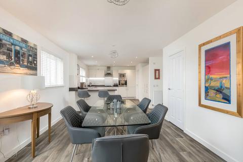34 Damselfly Road, Edinburgh, EH17 8XG