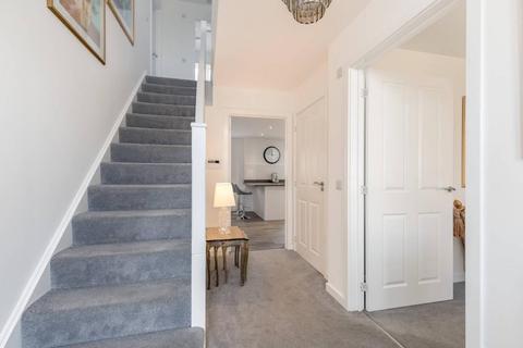 34 Damselfly Road, Edinburgh, EH17 8XG