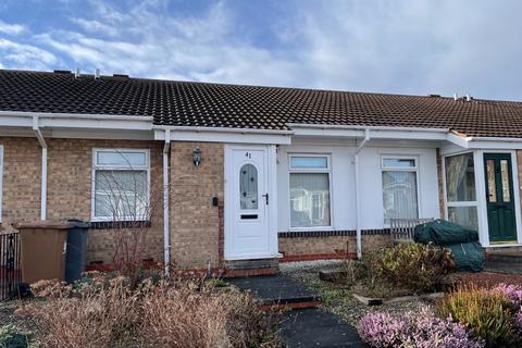 2 bedroom bungalow to rent, Brock Farm Court, North Shields.  NE30 2BH