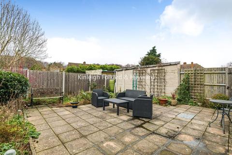 60 Chamberlain Crescent, West Wickham, BR4 0LL