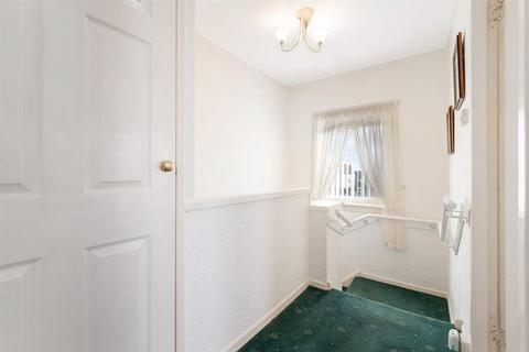 7 Blackhall Square, Kelty, KY4 0EP