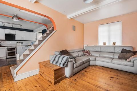25 Messent Road, London, SE9 6AG