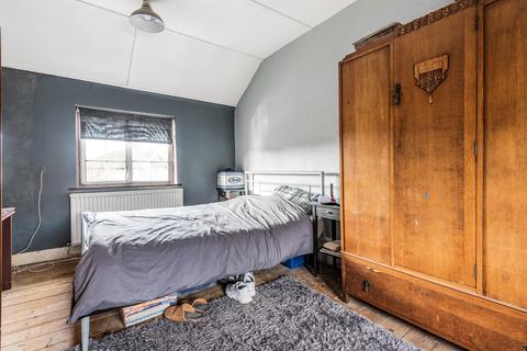 25 Messent Road, London, SE9 6AG