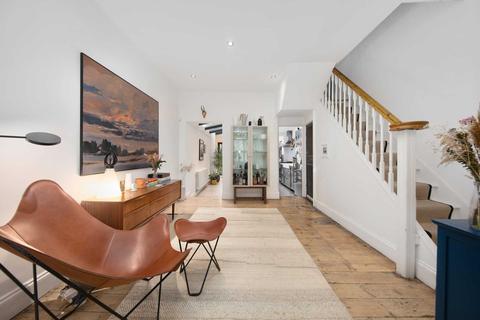 30 Sedgwick Road, London, E10 6QR