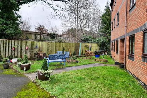 59 Boakes Drive, Stonehouse, GL10 3QW