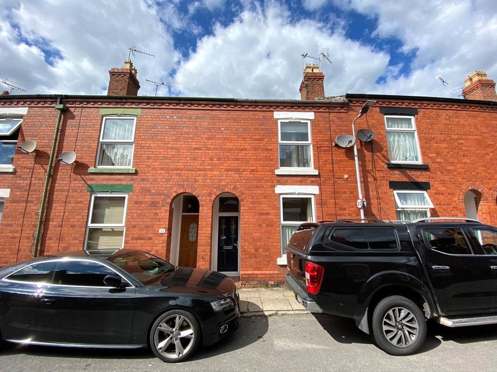 Catherine Street, Chester, CH1 3 bed terraced house £200,000