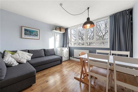 21 Andrews Walk, London, SE17 3JQ