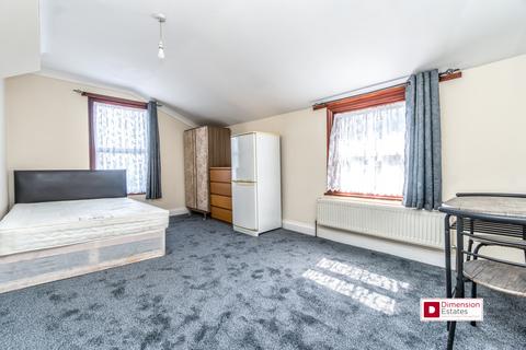 1 bed room for rent in Mildenhall Road, Lower Clapton, Hackney, London, E5
