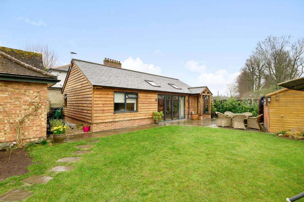 Sherborne St John, Hampshire, RG24 4 bed detached house £900,000