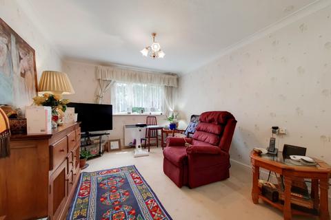 2 bedroom flat for sale - The Ridgeway, London E4