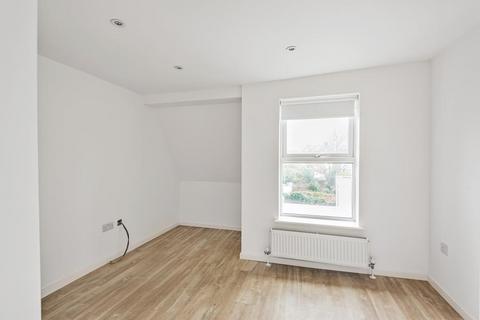 1 bedroom apartment to rent, Fortune Green Road,  West Hampstead,  NW6