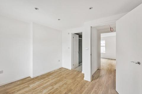 1 bedroom apartment to rent, Fortune Green Road,  West Hampstead,  NW6