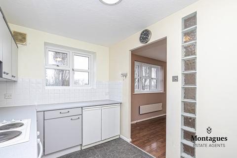 18 Orchid Close, Abridge, Romford, RM4 1DF