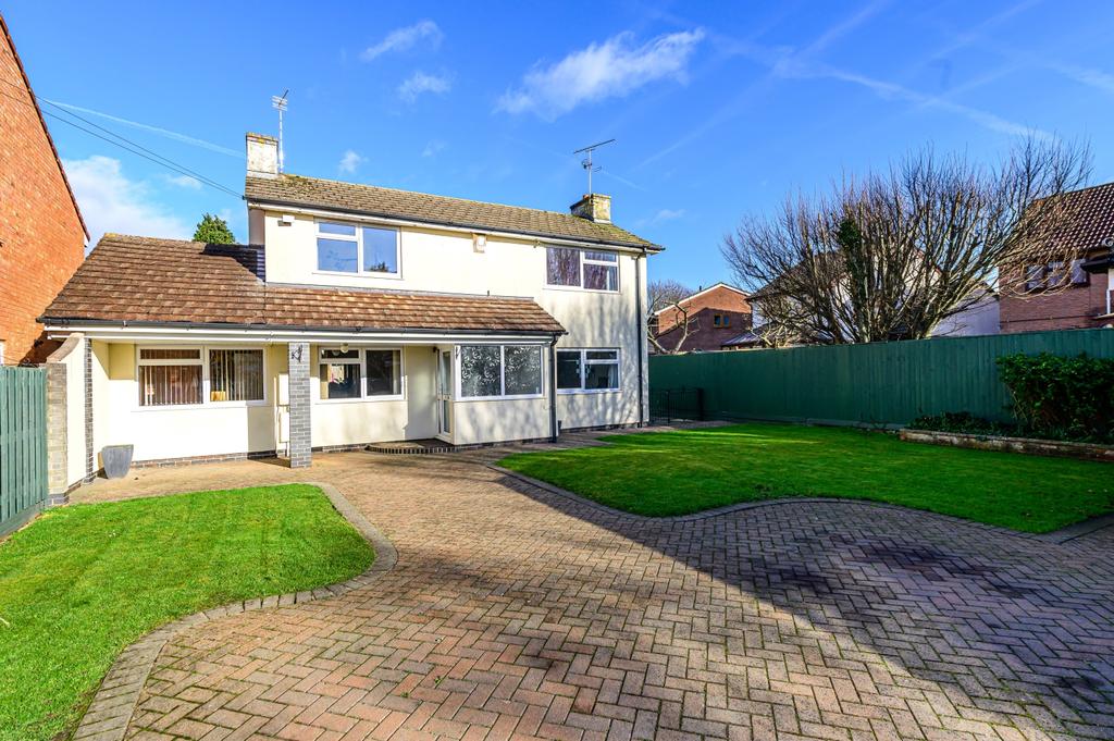 Mead Road, Stoke Gifford, Bristol, BS34 8PS 4 bed detached house £695,000