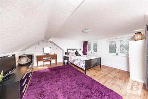65 Tring Gardens, Romford, RM3 9EJ