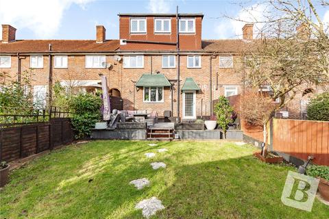 65 Tring Gardens, Romford, RM3 9EJ