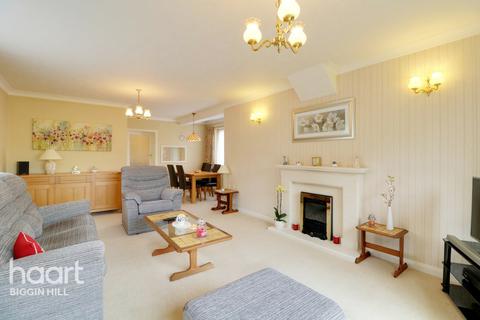 47 Old Tye Avenue, Biggin Hill, Westerham, TN16 3NA