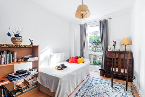 20 Sweyn Place, London, SE3 0EZ