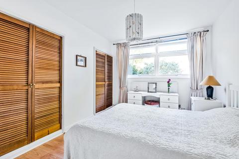 20 Sweyn Place, London, SE3 0EZ