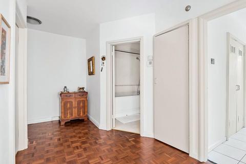 20 Sweyn Place, London, SE3 0EZ