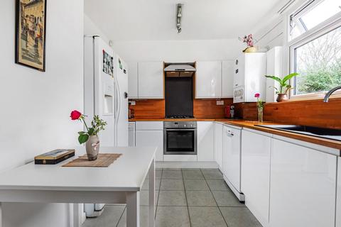 20 Sweyn Place, London, SE3 0EZ