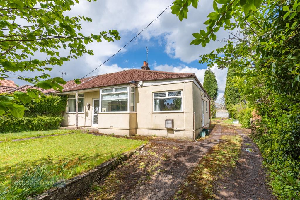 Hortham Lane, Almondsbury, Bristol... 3 bed semidetached bungalow £