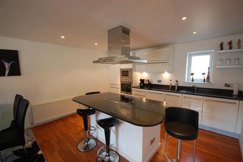 2 bedroom flat to rent, Dempsey Court, Queens Lane North, Aberdeen, AB15