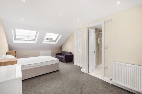 123 Rannoch Road, London, W6 9SY
