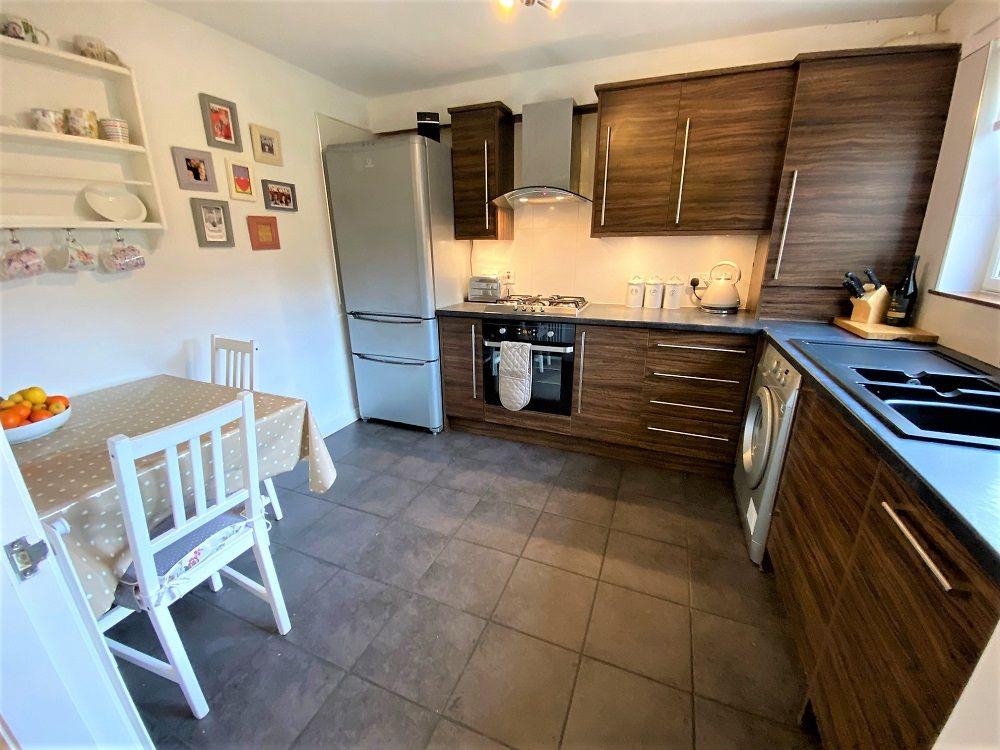 52 Colliston Road, Dunfermline 3 bed semidetached house £169,500