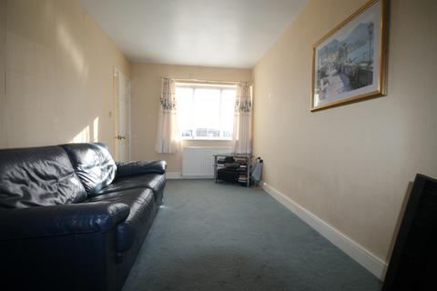 10 Worton Road, Isleworth, TW7 6HN