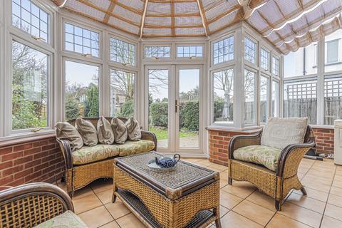 12 Eltham Hill, London, SE9 5JX