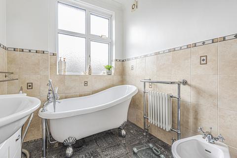 12 Eltham Hill, London, SE9 5JX