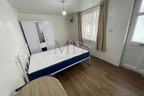 undefined, Church Avenue, Southall, UB2