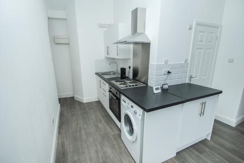 1 bedroom flat to rent, Grove Green Road, Leytonstone, London, E11 4EA