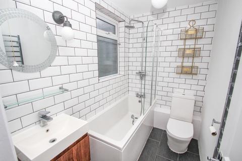 2 bedroom flat to rent, Ashville Road, London, Greater London, E11 4DS
