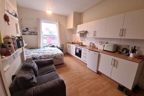 1 bedroom flat to rent, Hyde Park Road, Leeds