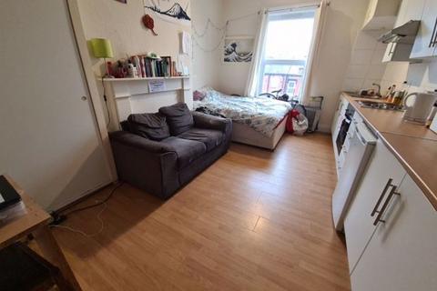 1 bedroom flat to rent, Hyde Park Road, Leeds