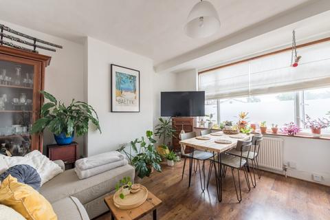 8 Overton Road, London, E10 7NN