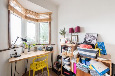 8 Overton Road, London, E10 7NN