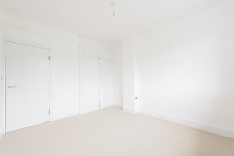 127 Chandos Road, London, E15 1TU