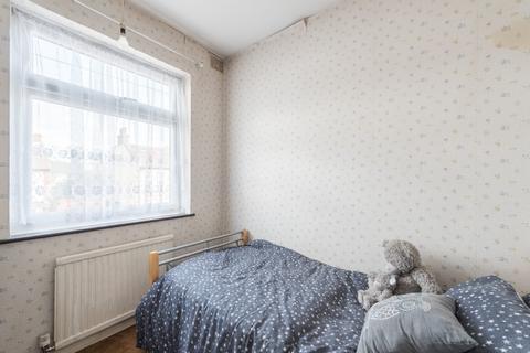 96 Matlock Road, London, E10 6DJ